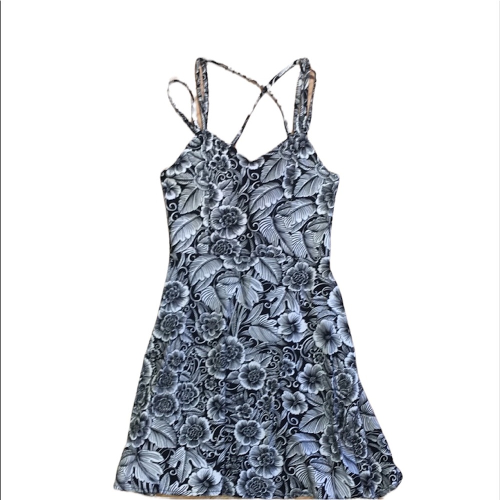 Aeropostale black & white xs skater sun dress
